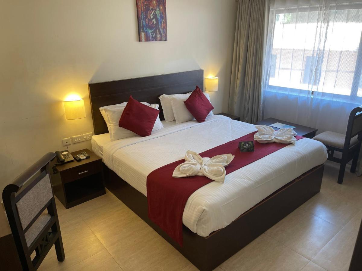 Hotel Yamuna Adur Zewnętrze zdjęcie