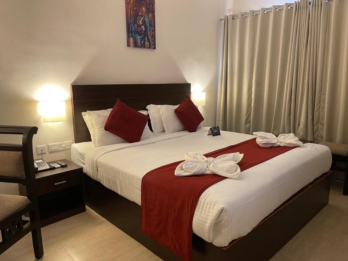 Hotel Yamuna Adur Zewnętrze zdjęcie