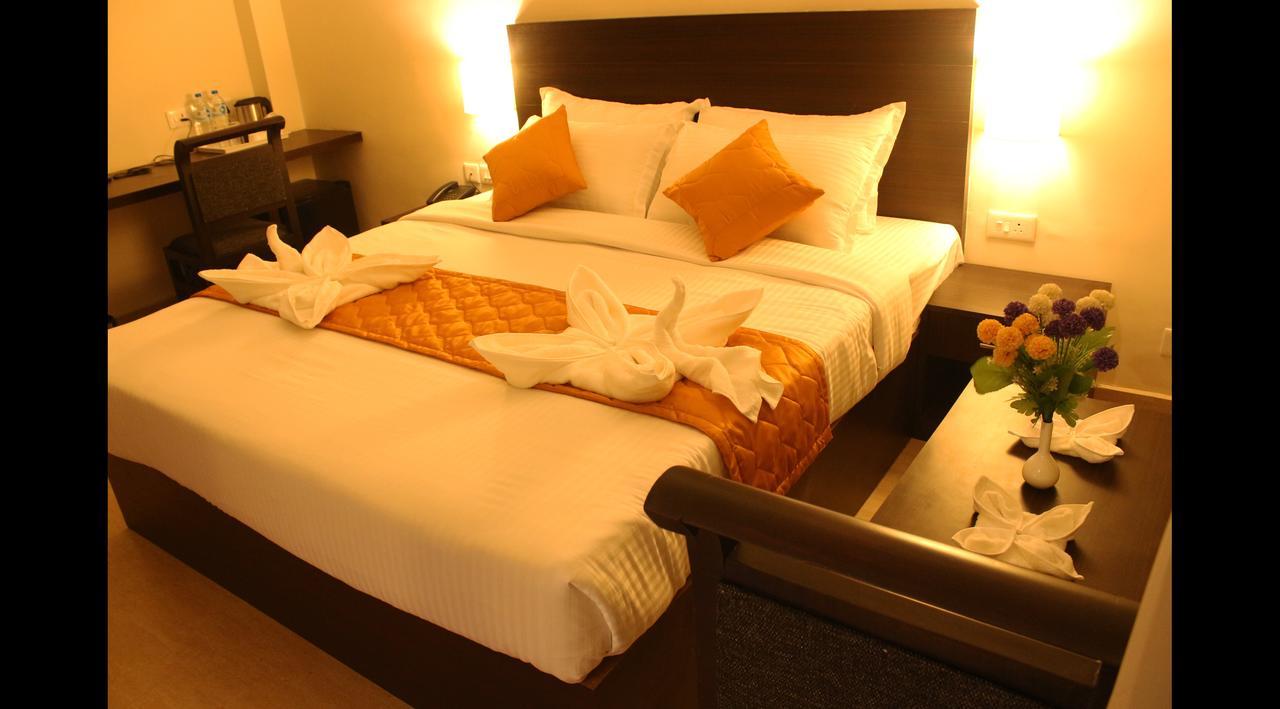 Hotel Yamuna Adur Zewnętrze zdjęcie