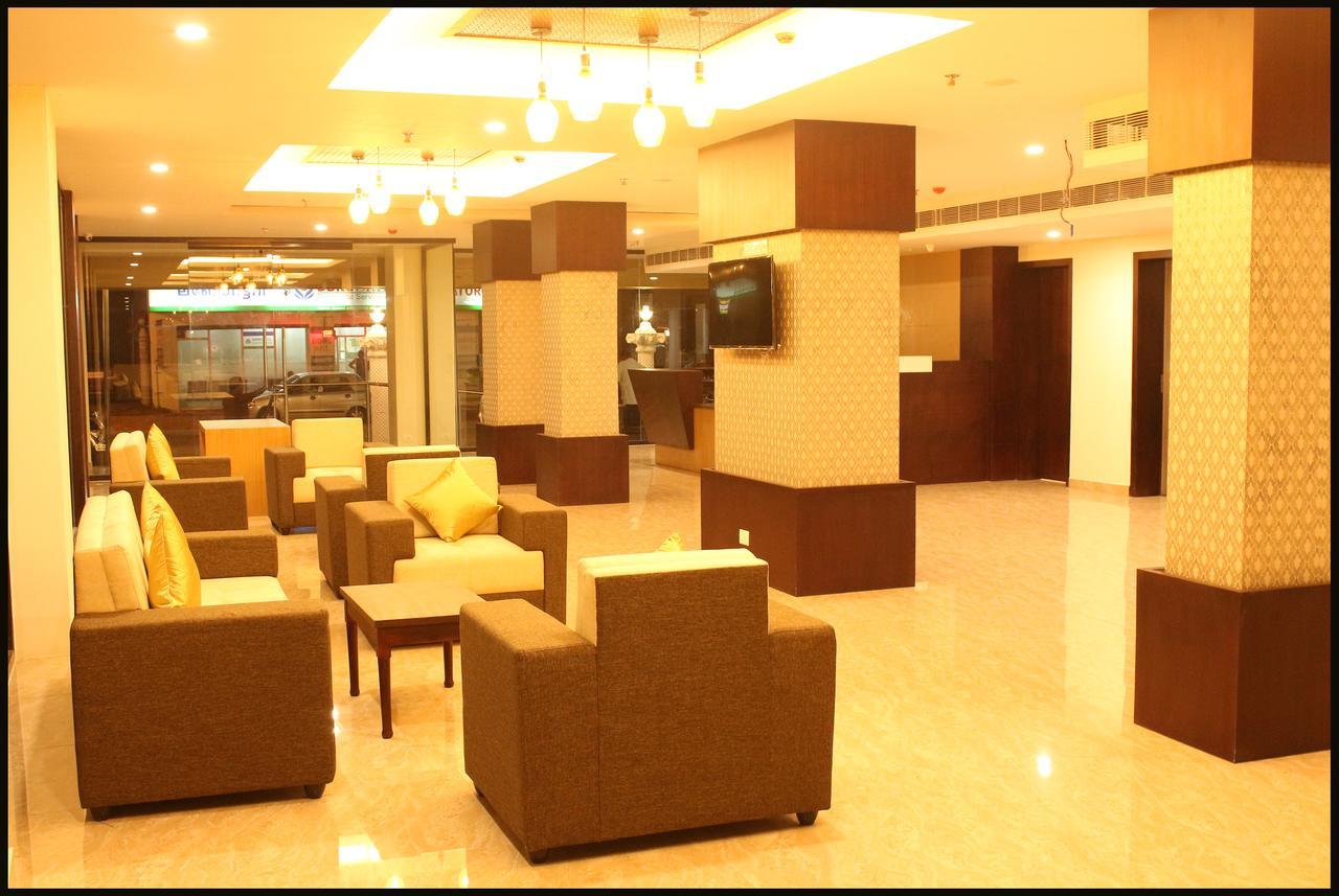 Hotel Yamuna Adur Zewnętrze zdjęcie