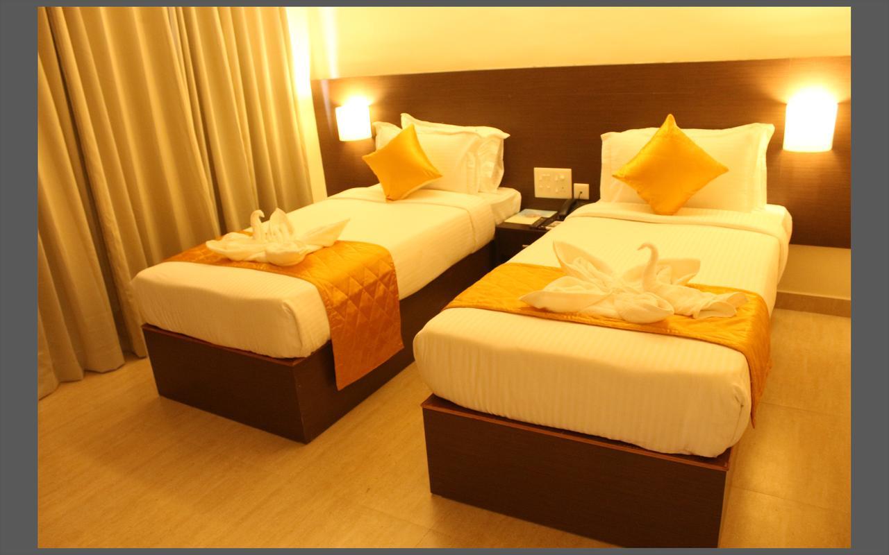 Hotel Yamuna Adur Zewnętrze zdjęcie
