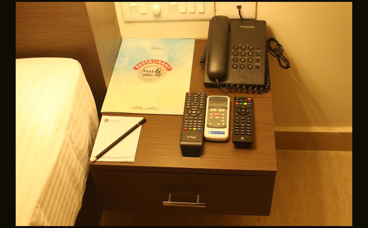 Hotel Yamuna Adur Zewnętrze zdjęcie