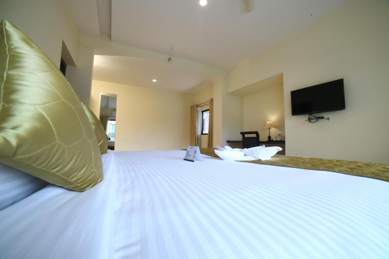 Hotel Yamuna Adur Zewnętrze zdjęcie